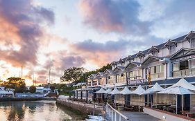 Simon'S Town Quayside Hotel